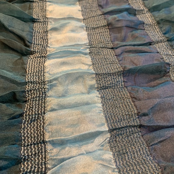 Infinity Loop Scarf Wrap Up Blue Iridescent Tones Ruffle Organza - Picture 7 of 7